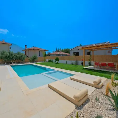 Вилла Neo With 2 Private Pools, Bbq, Jacuzzi And Sauna *